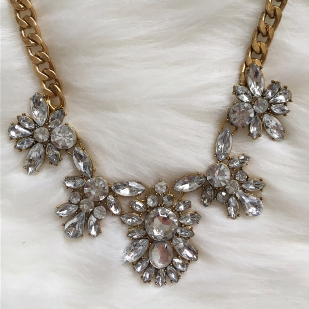 Crystal Statement Necklace - Picture 2 of 3